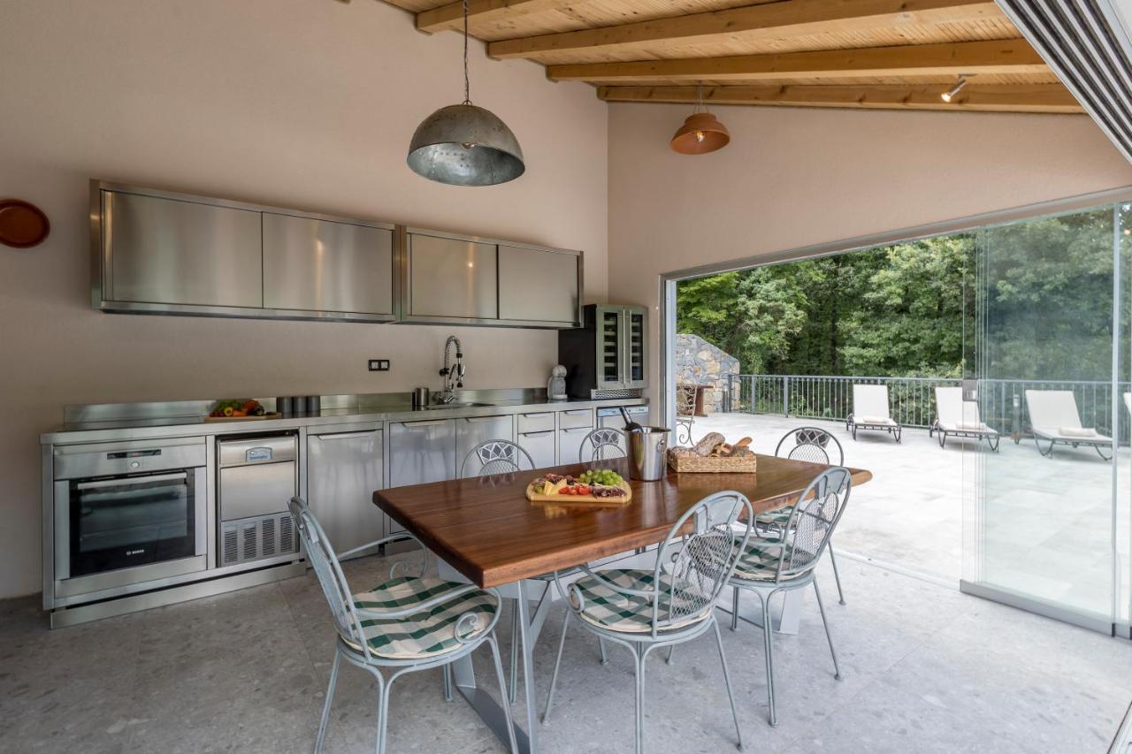 Villa Grey Stone Gata 外观 照片